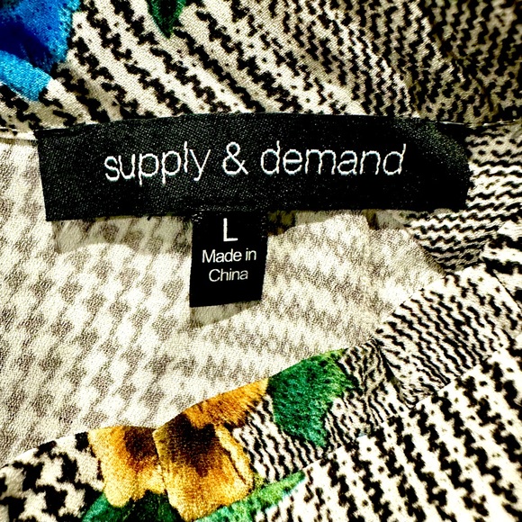 EUC Supply & Demand Checkered Floral Blouse Sz L - Picture 10 of 15